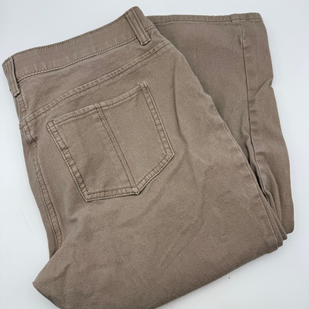 Chico's So Slimming Pants Straight Leg Khaki Casual Comfort Stretch Size 0.5 S 6
